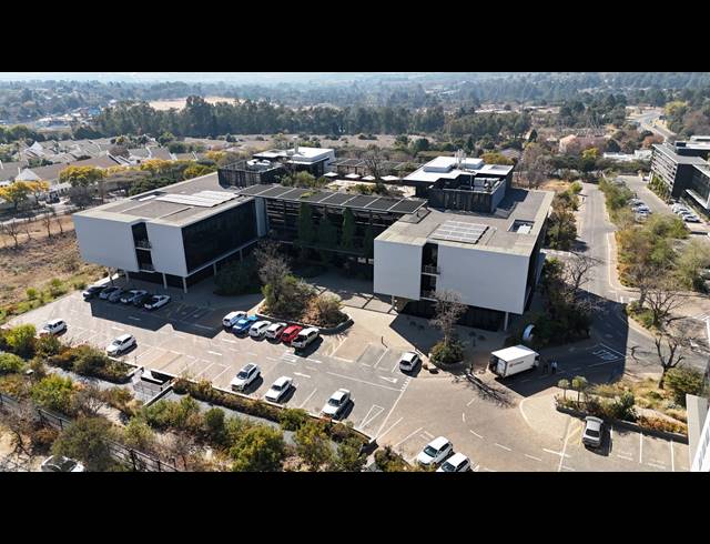 7,000M² OFFICE TO LET IN BRYANSTON